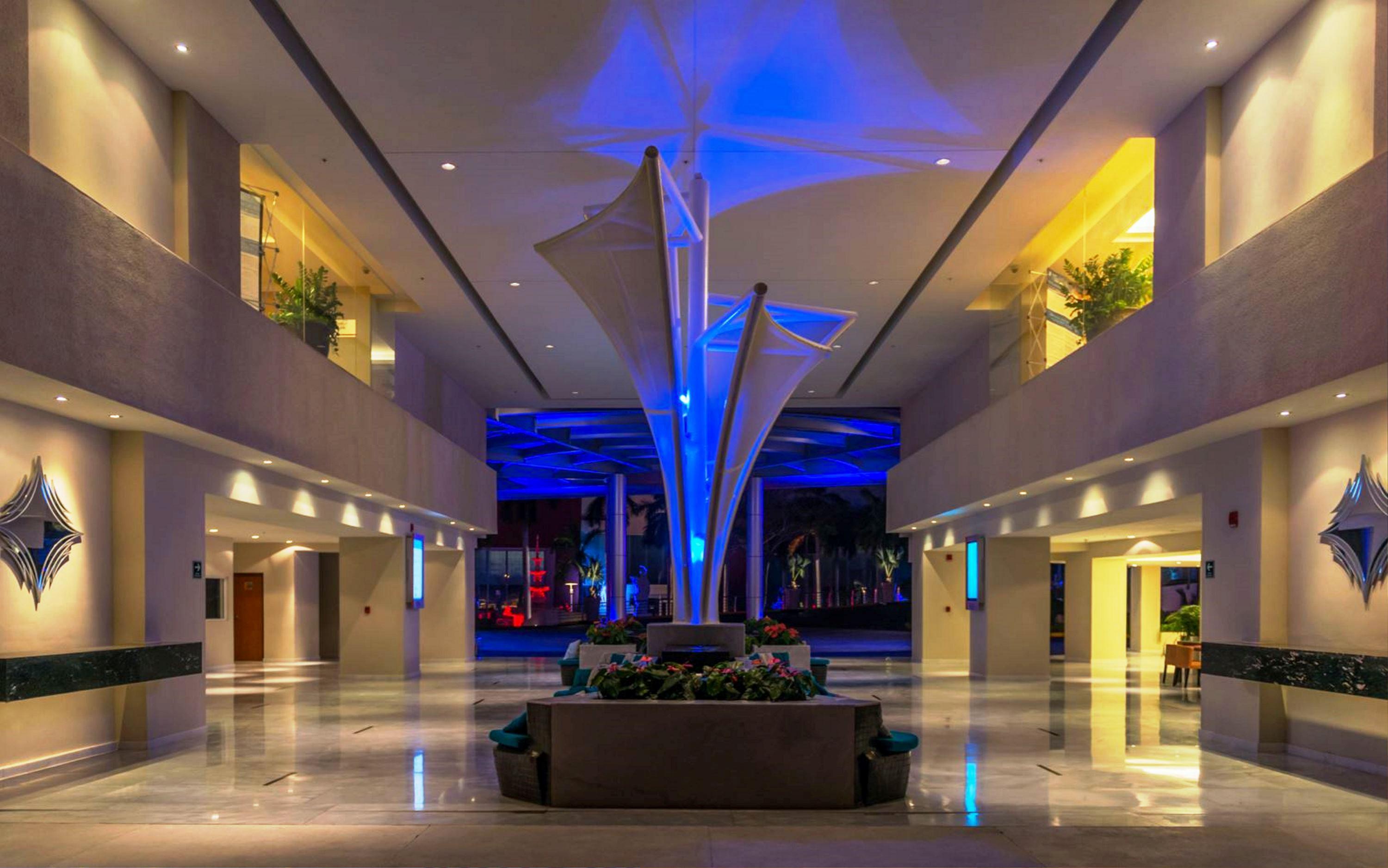 Palacio Mundo Imperial Riviera Diamante Acapulco Exteriör bild The lobby of the hotel