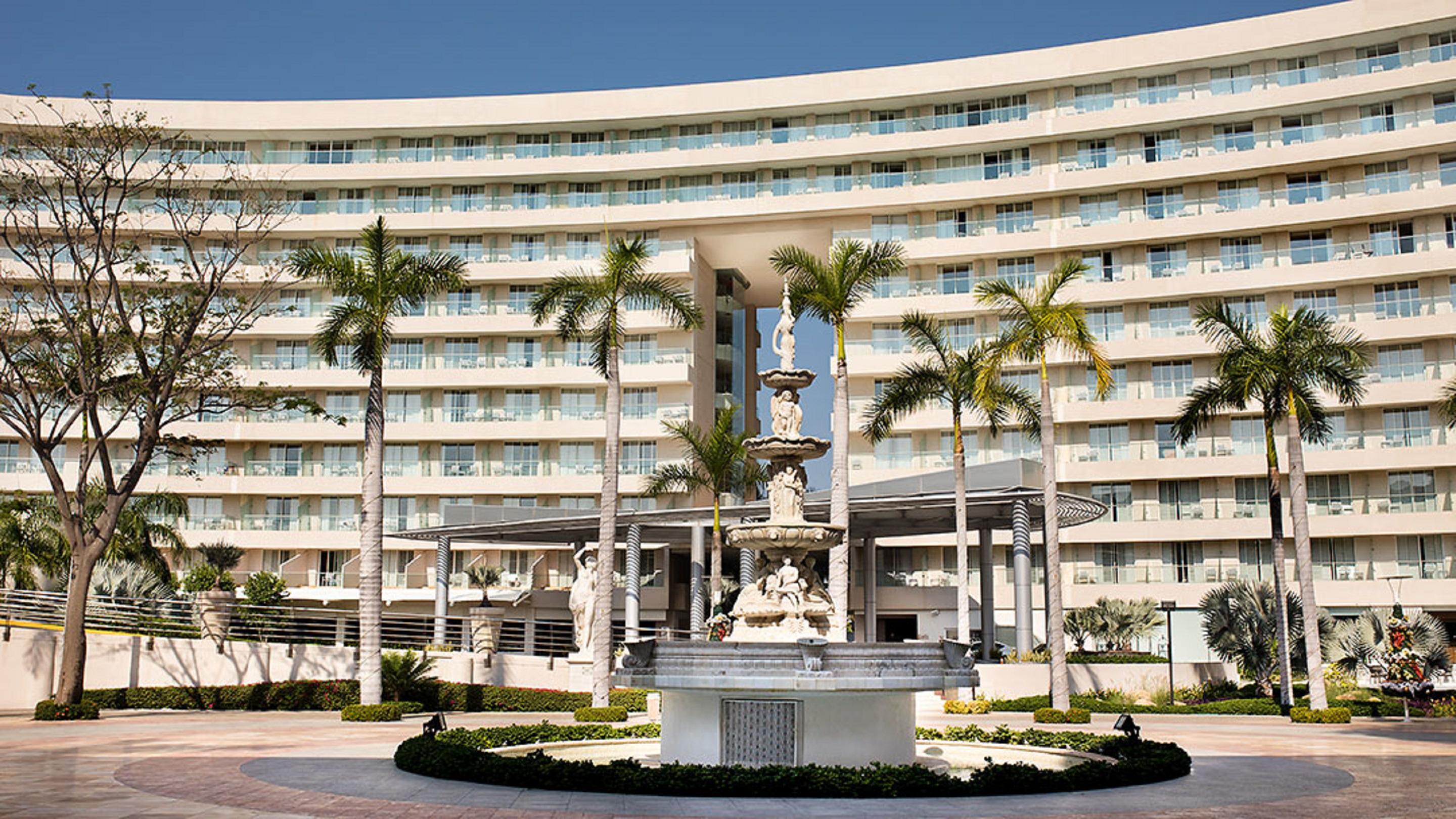 Palacio Mundo Imperial Riviera Diamante Acapulco Exteriör bild The Fontainebleau Hotel