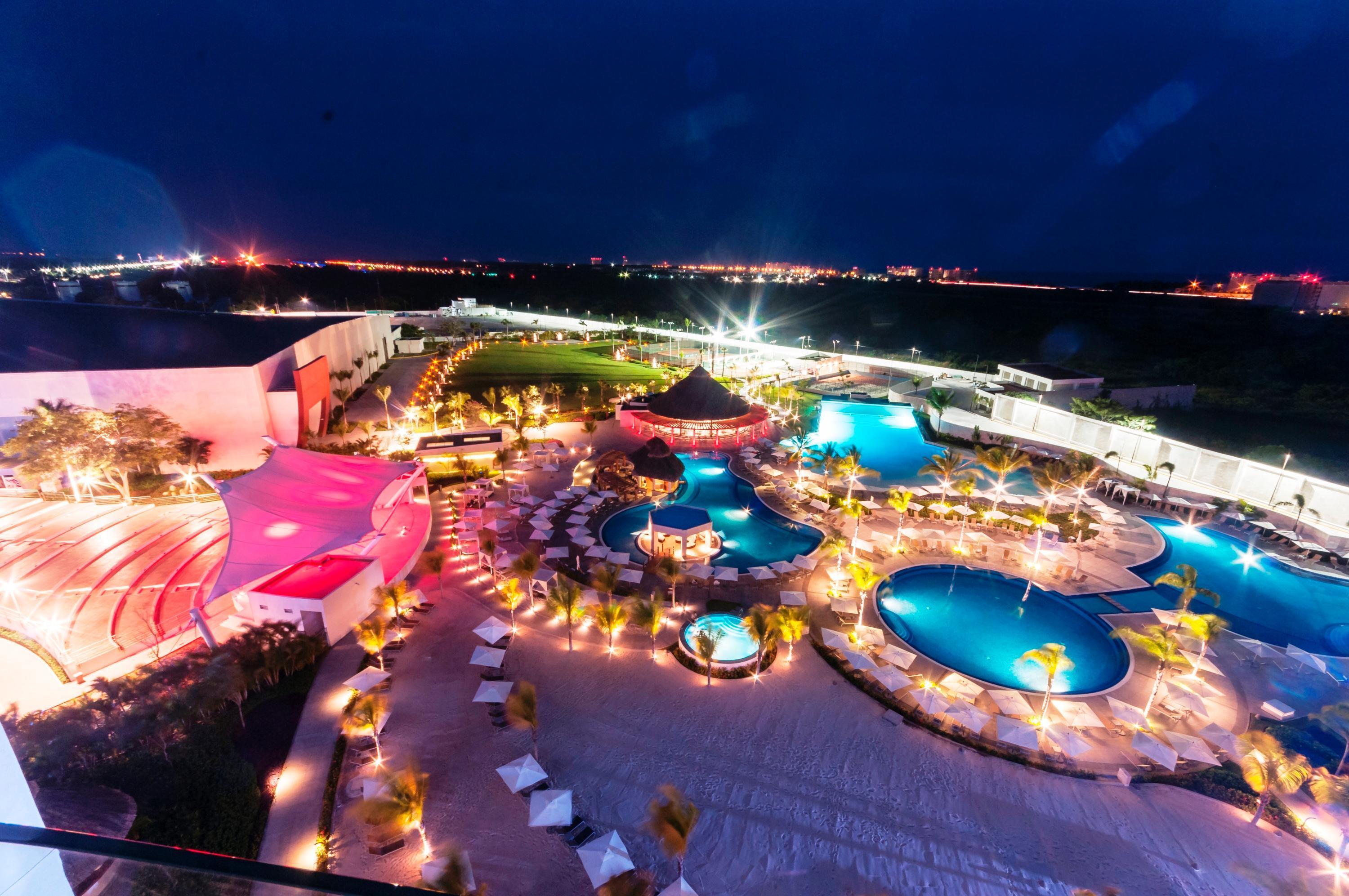 Palacio Mundo Imperial Riviera Diamante Acapulco Exteriör bild Hard Rock Hotel Cancun