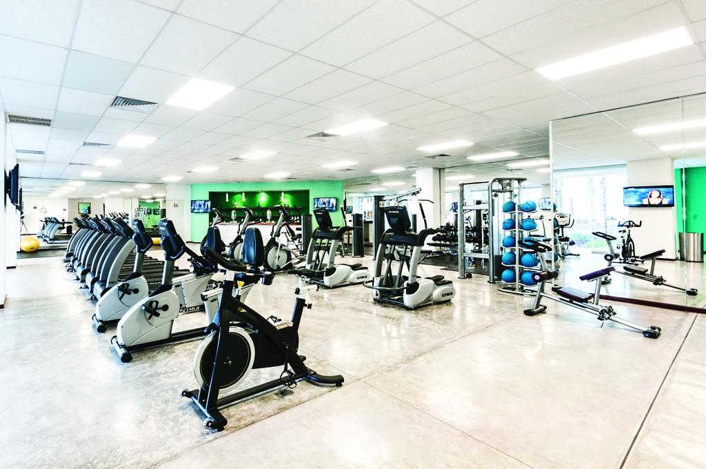 Palacio Mundo Imperial Riviera Diamante Acapulco Exteriör bild The gym at the National Institute for Health Research Cambridge Biomedical Campus
